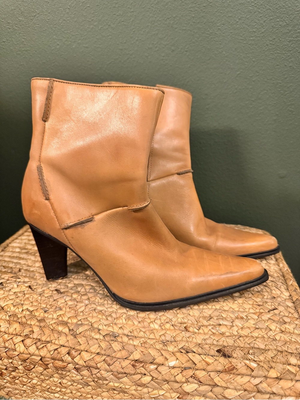 Steve Madden Tan Leather Pointed-Toe Ankle Boots